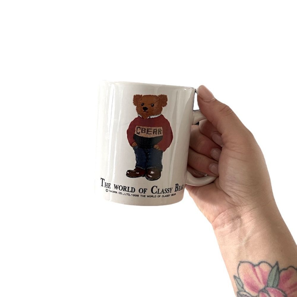 The World Of Classy Bear 1996
Teddy Bear Ceramic Coffee mug EUC